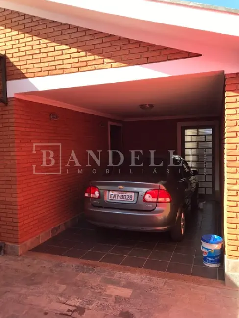 Foto 2 de Casa com 3 quartos à venda, 211m2 em Jardim Tabapuã (Vila Xavier), Araraquara - SP