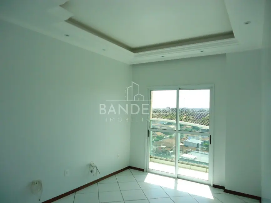 Foto 2 de Apartamento com 2 quartos à venda, 82m2 em Araraquara - SP