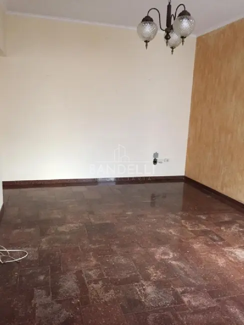 Casa com 3 quartos à venda, 141m2 em Vila Xavier (Vila Xavier), Araraquara - SP - imagem 6 Foto 6 de Casa com 3 quartos à venda, 141m2 em Vila Xavier (Vila Xavier), Araraquara - SP