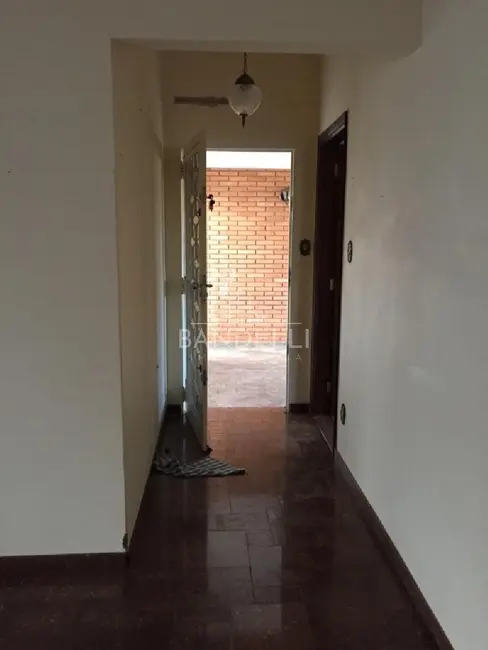 Foto 24 de Casa com 3 quartos à venda, 141m2 em Vila Xavier (Vila Xavier), Araraquara - SP