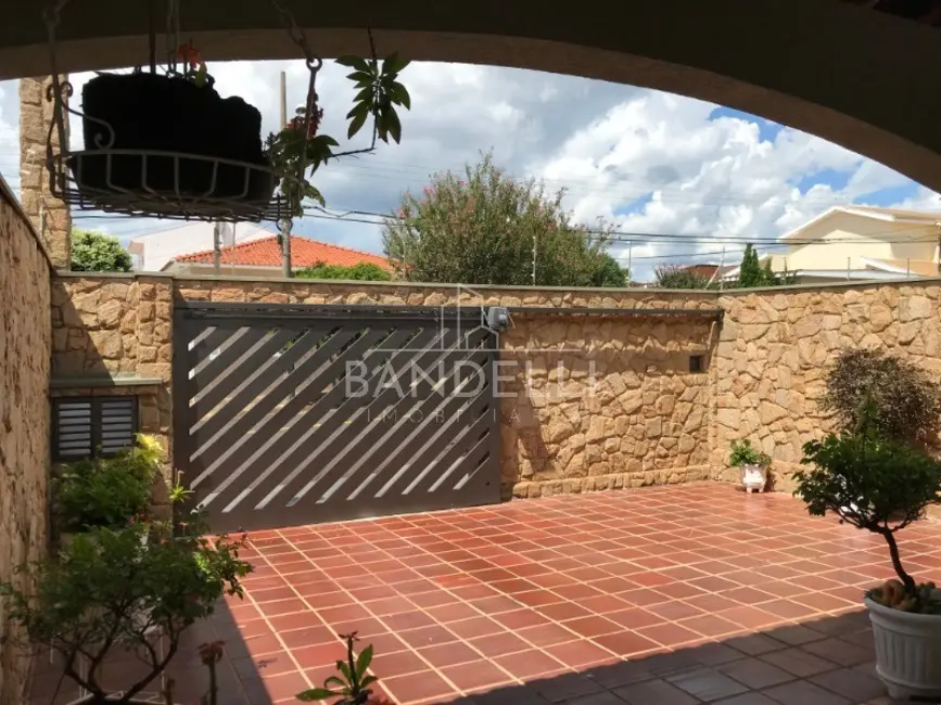 Casa com 3 quartos à venda, 309m2 em Vila Harmonia, Araraquara - SP - imagem 8 Foto 8 de Casa com 3 quartos à venda, 309m2 em Vila Harmonia, Araraquara - SP