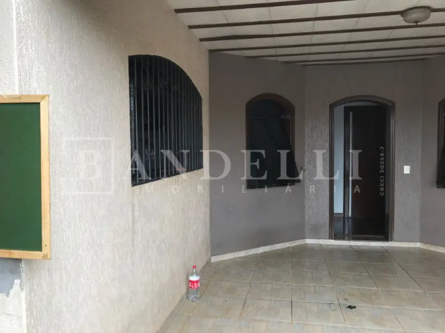 Casa com 3 quartos à venda, 154m2 em Parque Laranjeiras, Araraquara - SP - imagem 8 Foto 8 de Casa com 3 quartos à venda, 154m2 em Parque Laranjeiras, Araraquara - SP