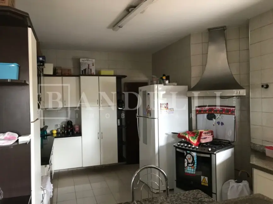 Foto 13 de Casa com 3 quartos à venda, 154m2 em Parque Laranjeiras, Araraquara - SP