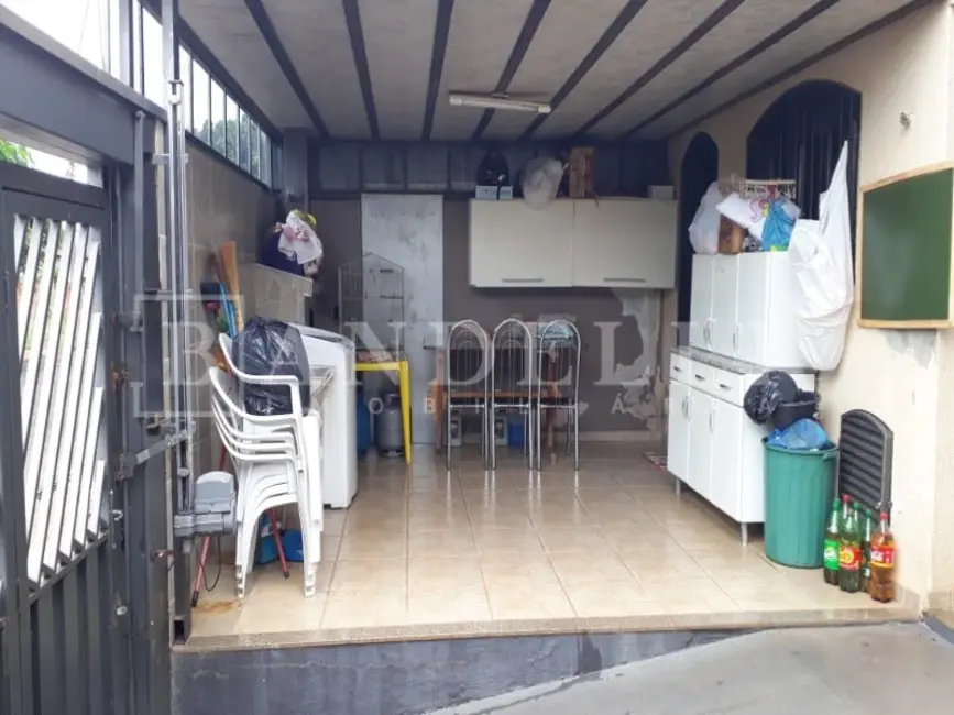 Foto 23 de Casa com 3 quartos à venda, 154m2 em Parque Laranjeiras, Araraquara - SP