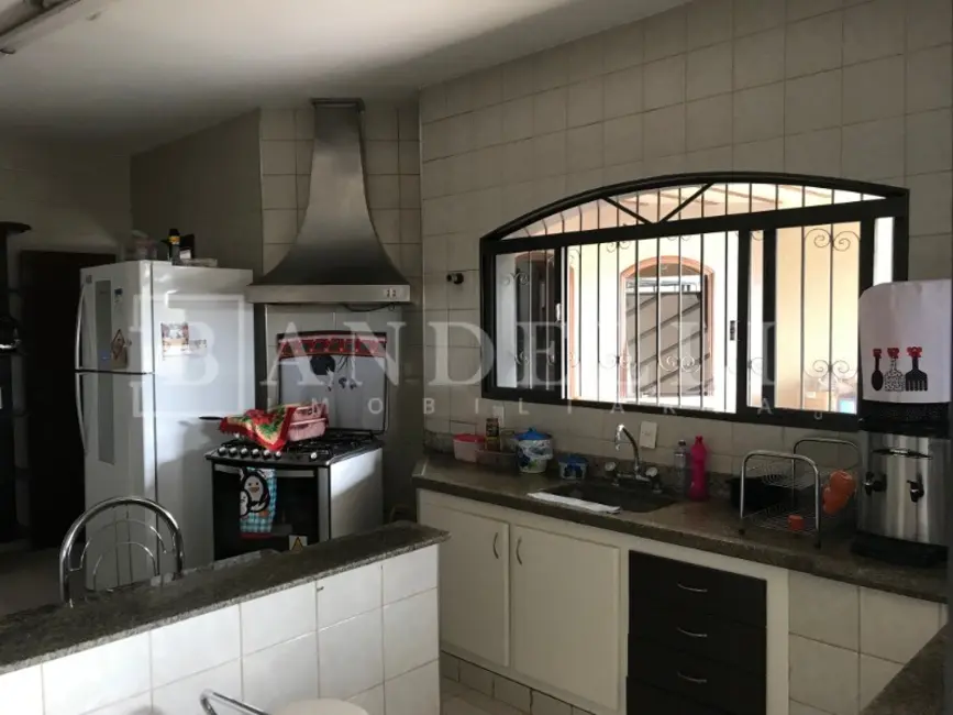 Foto 11 de Casa com 3 quartos à venda, 154m2 em Parque Laranjeiras, Araraquara - SP