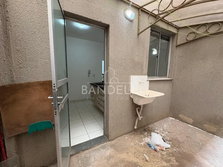 Apartamento com 2 quartos à venda e para alugar, 56m2 em Araraquara - SP - imagem 8 Foto 8 de Apartamento com 2 quartos à venda e para alugar, 56m2 em Araraquara - SP