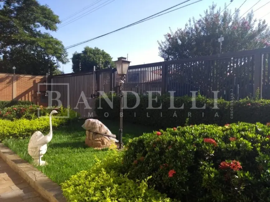 Foto 13 de Casa com 5 quartos à venda, 360m2 em Vila José Bonifácio, Araraquara - SP