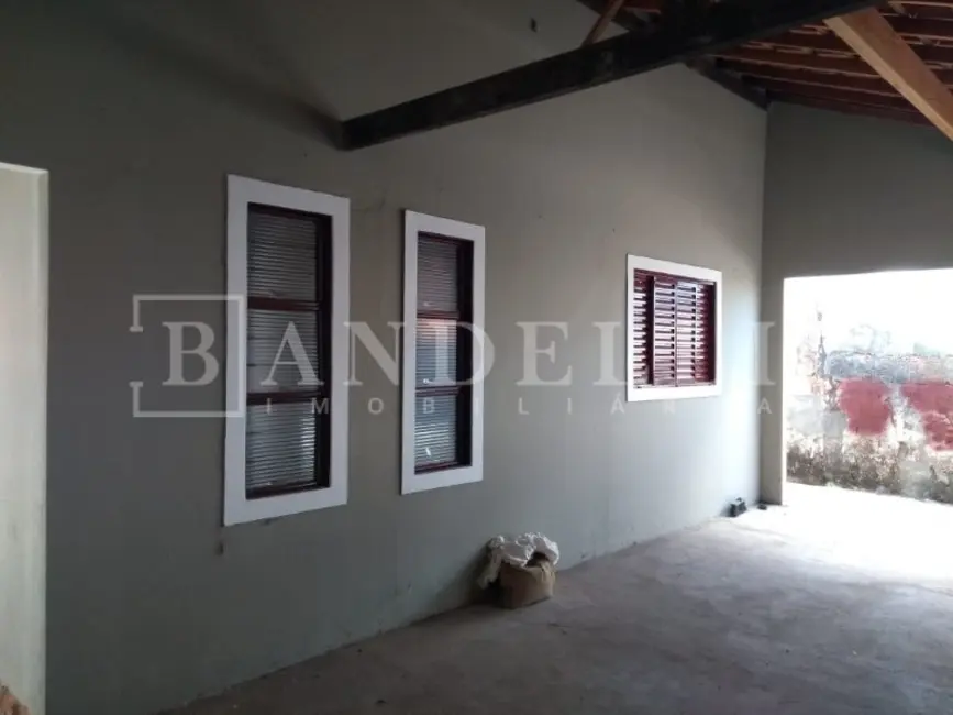 Casa com 4 quartos à venda, 198m2 em Jardim Roberto Selmi Dei, Araraquara - SP - imagem 4 Foto 4 de Casa com 4 quartos à venda, 198m2 em Jardim Roberto Selmi Dei, Araraquara - SP