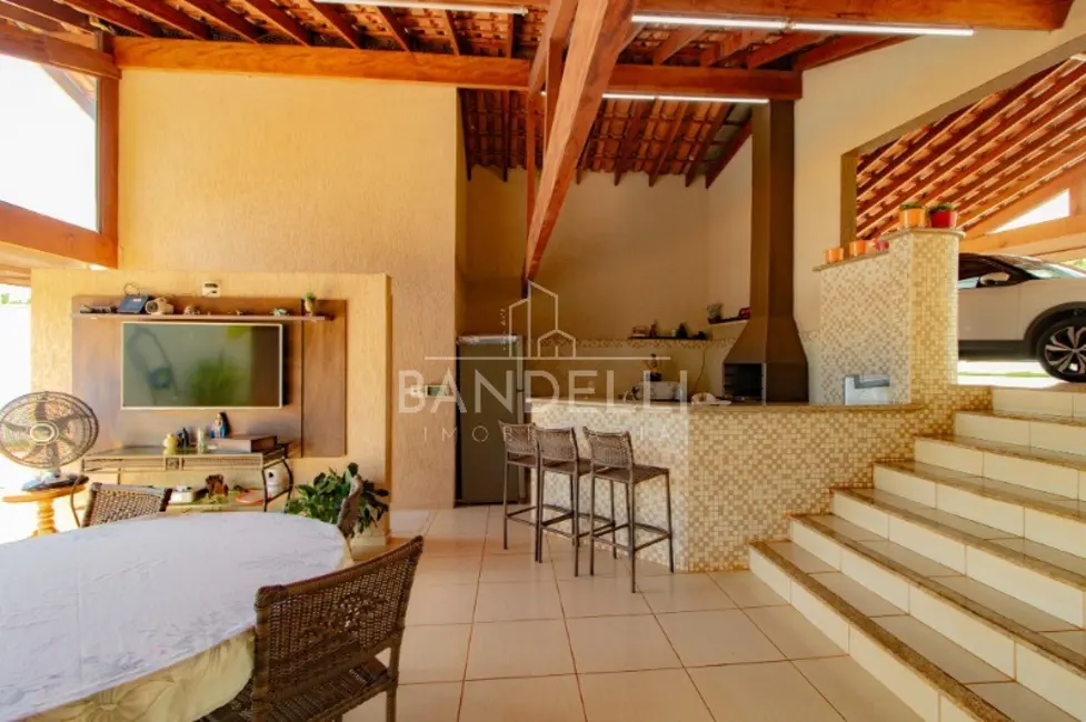 Casa com 3 quartos à venda, 351m2 em Jardim Imperador, Araraquara - SP - imagem 8 Foto 8 de Casa com 3 quartos à venda, 351m2 em Jardim Imperador, Araraquara - SP