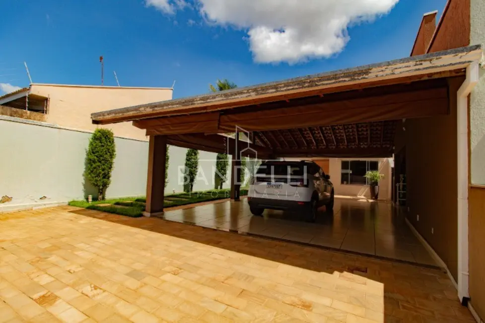 Casa com 3 quartos à venda, 351m2 em Jardim Imperador, Araraquara - SP - imagem 3 Foto 3 de Casa com 3 quartos à venda, 351m2 em Jardim Imperador, Araraquara - SP