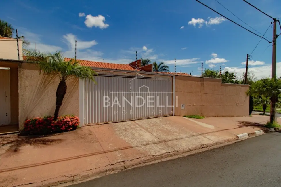 Foto 1 de Casa com 3 quartos à venda, 351m2 em Jardim Imperador, Araraquara - SP