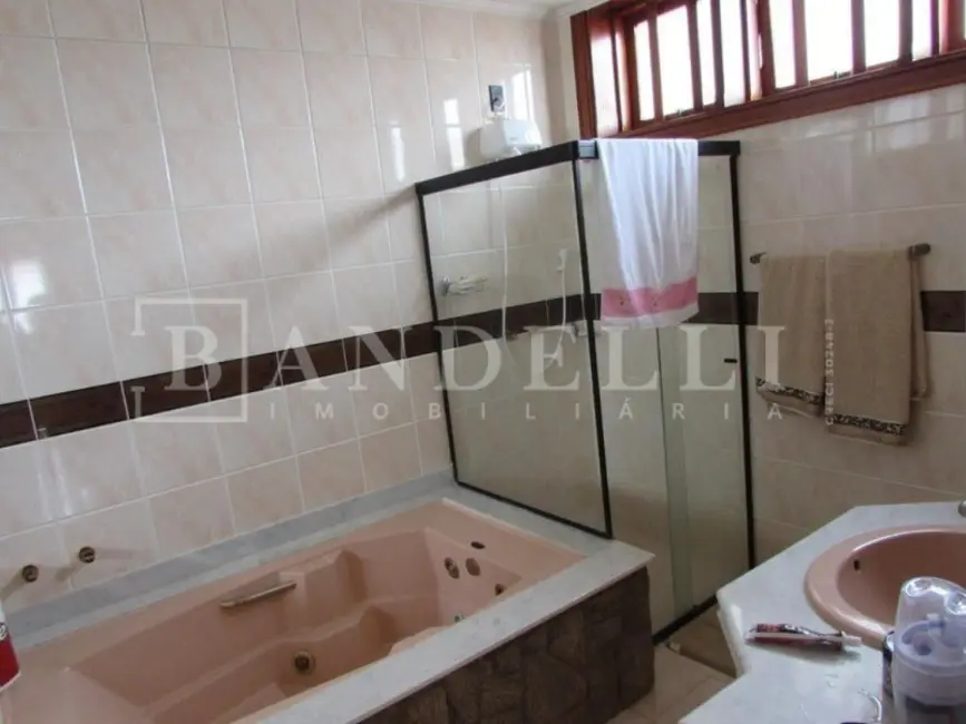 Casa com 3 quartos à venda, 303m2 em Vila Yamada, Araraquara - SP - imagem 8 Foto 8 de Casa com 3 quartos à venda, 303m2 em Vila Yamada, Araraquara - SP