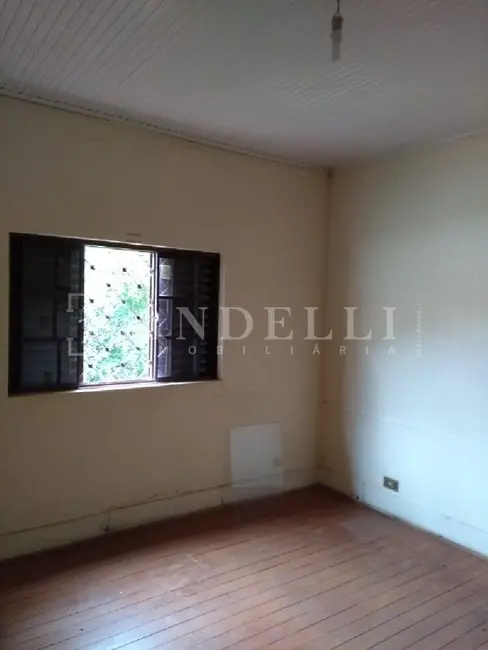 Casa com 3 quartos à venda, 60m2 em Centro, Araraquara - SP - imagem 9 Foto 9 de Casa com 3 quartos à venda, 60m2 em Centro, Araraquara - SP