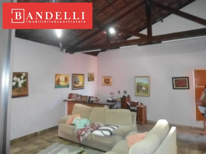Casa com 3 quartos à venda, 170m2 em Araraquara - SP - imagem 6 Foto 6 de Casa com 3 quartos à venda, 170m2 em Araraquara - SP