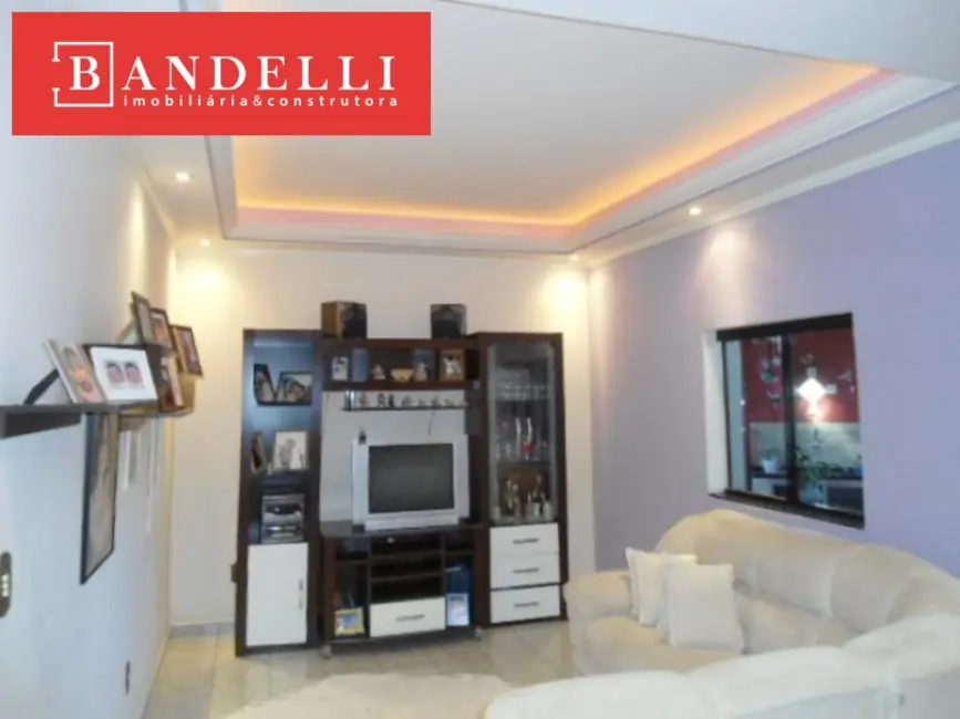 Casa com 3 quartos à venda, 170m2 em Araraquara - SP - imagem 7 Foto 7 de Casa com 3 quartos à venda, 170m2 em Araraquara - SP