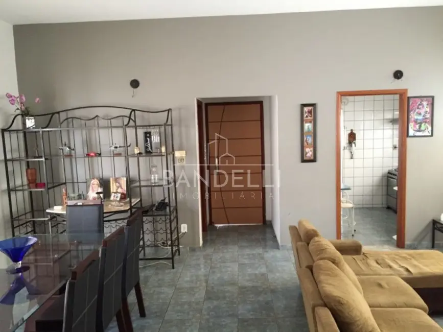 Casa com 3 quartos à venda, 152m2 em Vila José Bonifácio, Araraquara - SP - imagem 6 Foto 6 de Casa com 3 quartos à venda, 152m2 em Vila José Bonifácio, Araraquara - SP