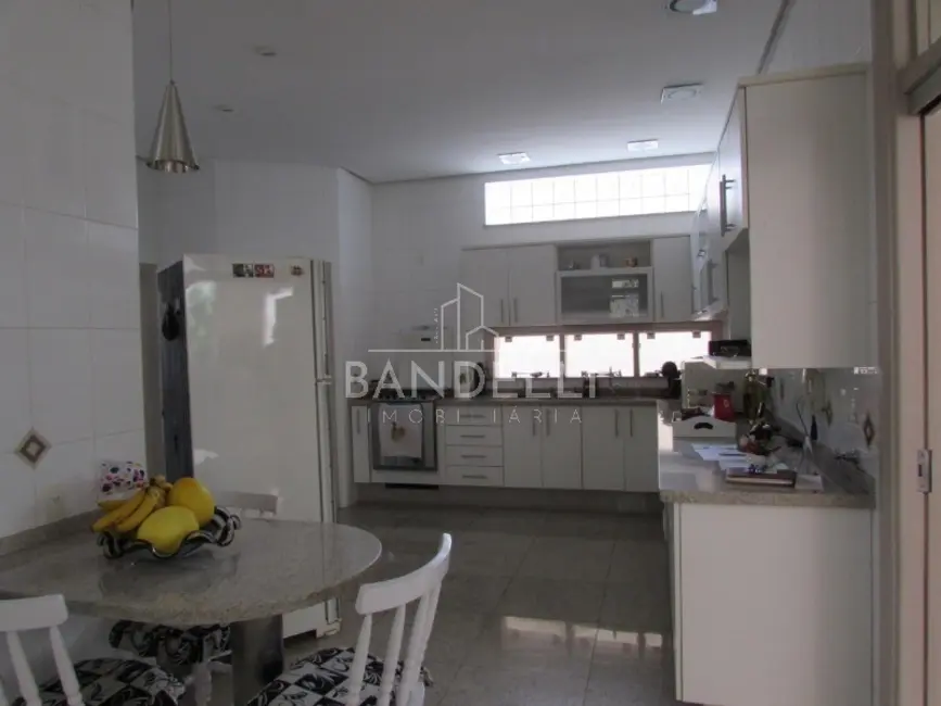 Casa com 3 quartos à venda e para alugar, 446m2 em Jardim das Roseiras, Araraquara - SP - imagem 6 Foto 6 de Casa com 3 quartos à venda e para alugar, 446m2 em Jardim das Roseiras, Araraquara - SP