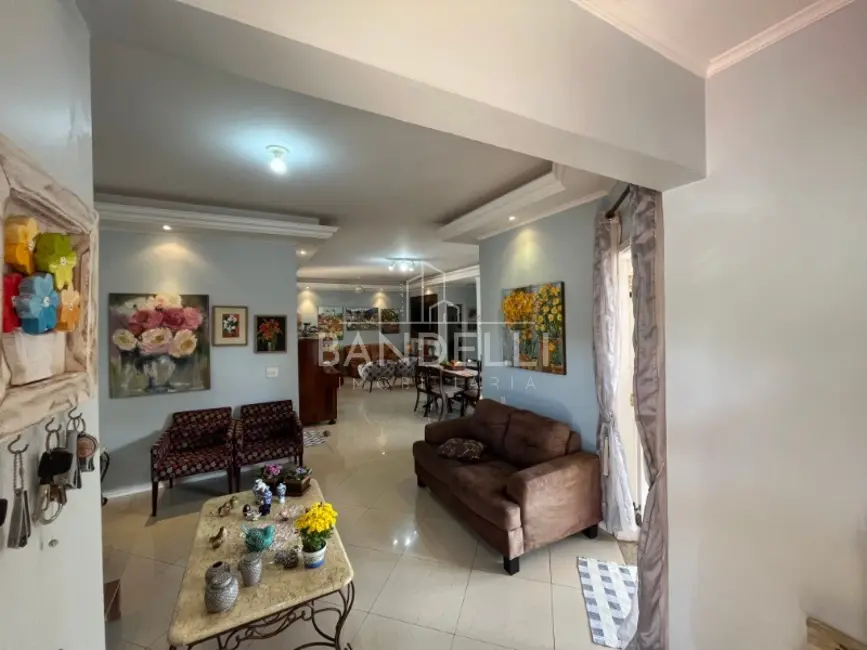 Casa com 3 quartos à venda, 273m2 em Vila Harmonia, Araraquara - SP - imagem 5 Foto 5 de Casa com 3 quartos à venda, 273m2 em Vila Harmonia, Araraquara - SP