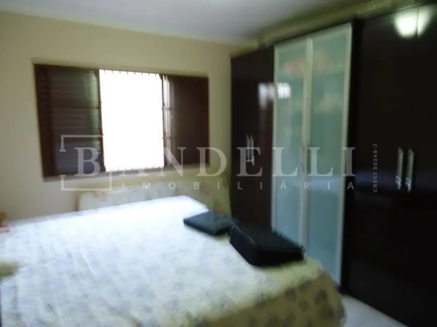Casa com 2 quartos à venda, 106m2 em Centro, Araraquara - SP - imagem 8 Foto 8 de Casa com 2 quartos à venda, 106m2 em Centro, Araraquara - SP