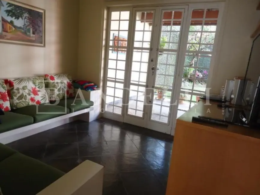 Casa com 3 quartos à venda, 266m2 em Vila Harmonia, Araraquara - SP - imagem 5 Foto 5 de Casa com 3 quartos à venda, 266m2 em Vila Harmonia, Araraquara - SP