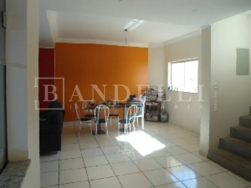 Casa com 3 quartos à venda, 240m2 em Residencial Cambuy, Araraquara - SP - imagem 5 Foto 5 de Casa com 3 quartos à venda, 240m2 em Residencial Cambuy, Araraquara - SP
