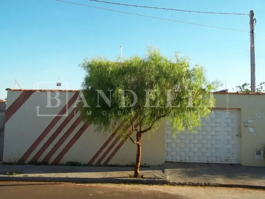 Casa com 3 quartos à venda, 240m2 em Residencial Cambuy, Araraquara - SP - imagem 1 Foto 1 de Casa com 3 quartos à venda, 240m2 em Residencial Cambuy, Araraquara - SP