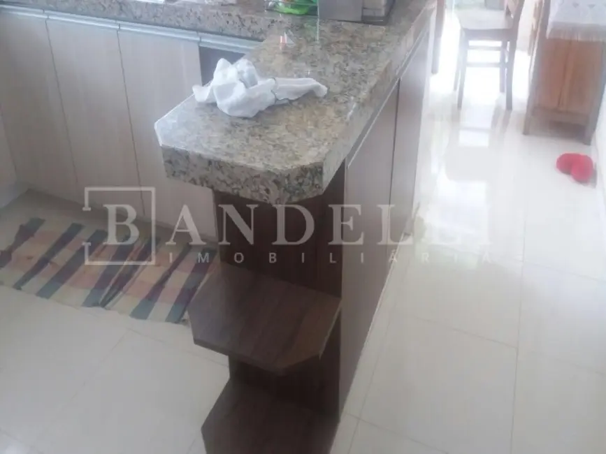 Casa com 2 quartos à venda, 110m2 em Jardim do Bosque, Araraquara - SP - imagem 4 Foto 4 de Casa com 2 quartos à venda, 110m2 em Jardim do Bosque, Araraquara - SP