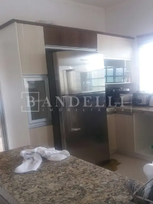 Casa com 2 quartos à venda, 110m2 em Jardim do Bosque, Araraquara - SP - imagem 5 Foto 5 de Casa com 2 quartos à venda, 110m2 em Jardim do Bosque, Araraquara - SP