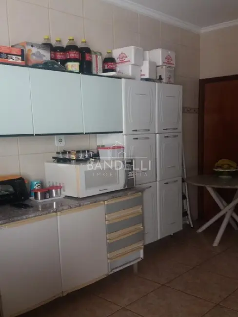 Casa com 3 quartos à venda, 110m2 em Parque Residencial Vale do Sol, Araraquara - SP - imagem 3 Foto 3 de Casa com 3 quartos à venda, 110m2 em Parque Residencial Vale do Sol, Araraquara - SP