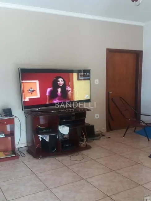 Foto 2 de Casa com 3 quartos à venda, 110m2 em Parque Residencial Vale do Sol, Araraquara - SP