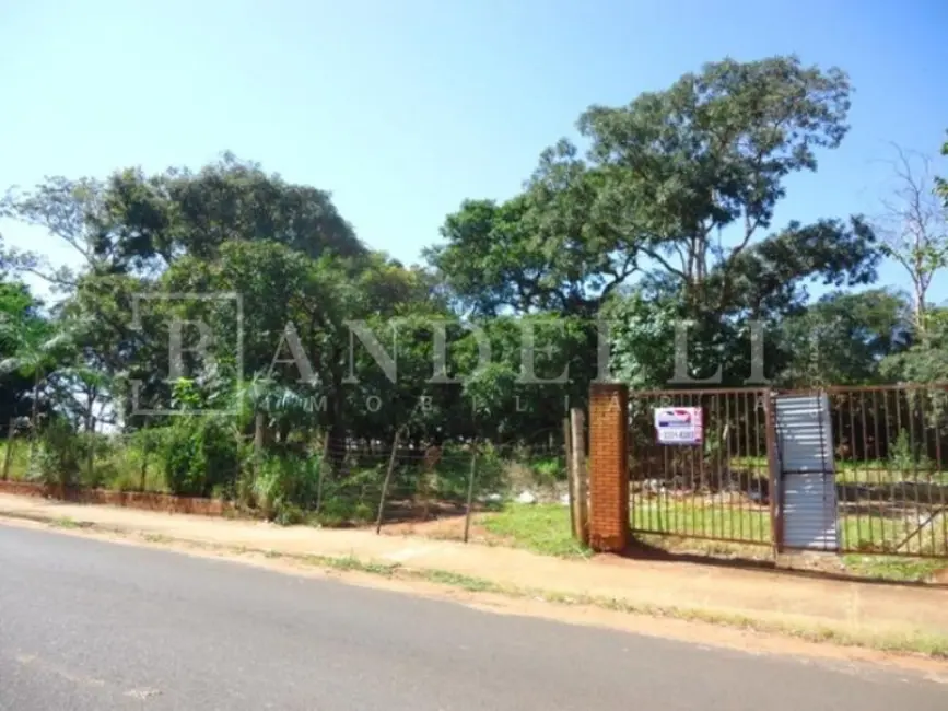 Foto 1 de Terreno / Lote à venda, 1973m2 em Jardim Diamante, Araraquara - SP