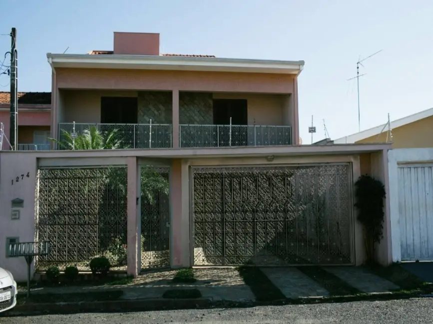 Casa com 3 quartos à venda, 176m2 em Jardim Santa Angelina, Araraquara - SP - imagem 1 Foto 1 de Casa com 3 quartos à venda, 176m2 em Jardim Santa Angelina, Araraquara - SP