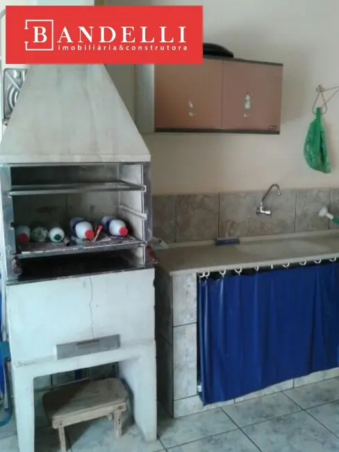 Casa com 4 quartos à venda, 98m2 em Vila Xavier (Vila Xavier), Araraquara - SP - imagem 5 Foto 5 de Casa com 4 quartos à venda, 98m2 em Vila Xavier (Vila Xavier), Araraquara - SP
