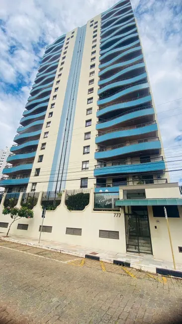 Foto 1 de Apartamento com 3 quartos à venda, 169m2 em Centro, Araraquara - SP