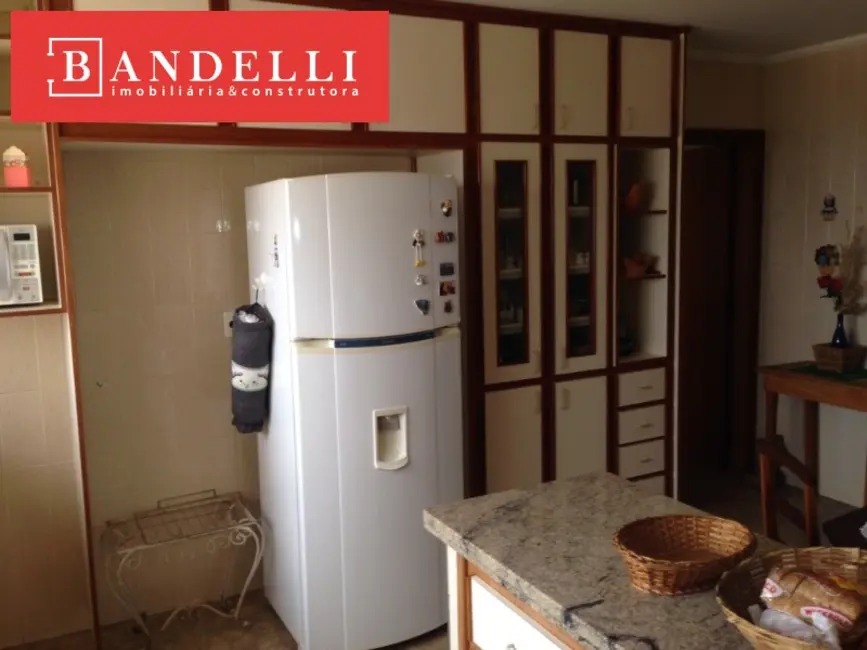 Apartamento com 3 quartos à venda, 188m2 em Centro, Araraquara - SP - imagem 8 Foto 8 de Apartamento com 3 quartos à venda, 188m2 em Centro, Araraquara - SP