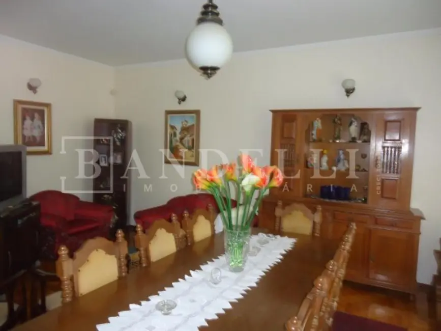 Foto 2 de Casa com 3 quartos à venda, 230m2 em Vila Xavier (Vila Xavier), Araraquara - SP