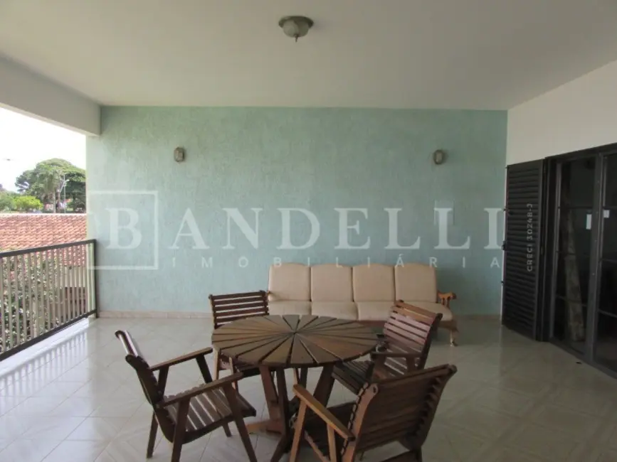 Casa com 4 quartos à venda, 327m2 em Vila Xavier (Vila Xavier), Araraquara - SP - imagem 5 Foto 5 de Casa com 4 quartos à venda, 327m2 em Vila Xavier (Vila Xavier), Araraquara - SP