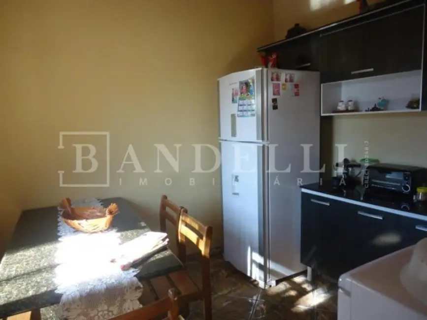 Casa com 2 quartos à venda, 150m2 em Jardim das Estações (Vila Xavier), Araraquara - SP - imagem 2 Foto 2 de Casa com 2 quartos à venda, 150m2 em Jardim das Estações (Vila Xavier), Araraquara - SP