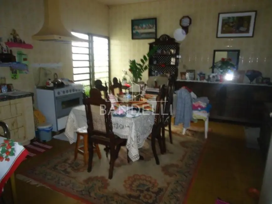 Casa com 4 quartos à venda, 269m2 em Centro, Araraquara - SP - imagem 4 Foto 4 de Casa com 4 quartos à venda, 269m2 em Centro, Araraquara - SP