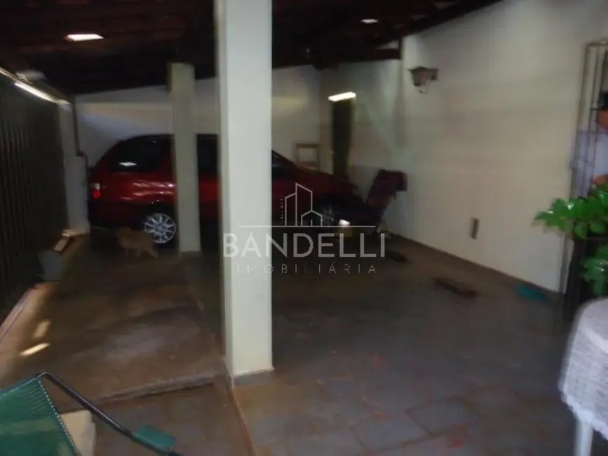 Casa com 4 quartos à venda, 269m2 em Centro, Araraquara - SP - imagem 5 Foto 5 de Casa com 4 quartos à venda, 269m2 em Centro, Araraquara - SP