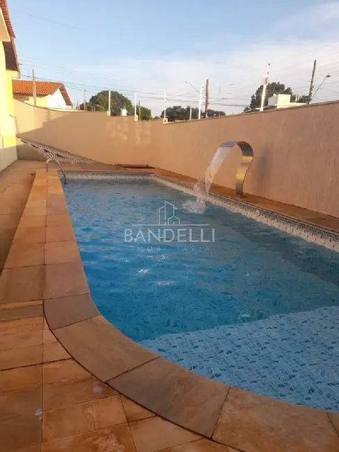 Casa com 3 quartos à venda, 135m2 em Vila Yamada, Araraquara - SP - imagem 5 Foto 5 de Casa com 3 quartos à venda, 135m2 em Vila Yamada, Araraquara - SP