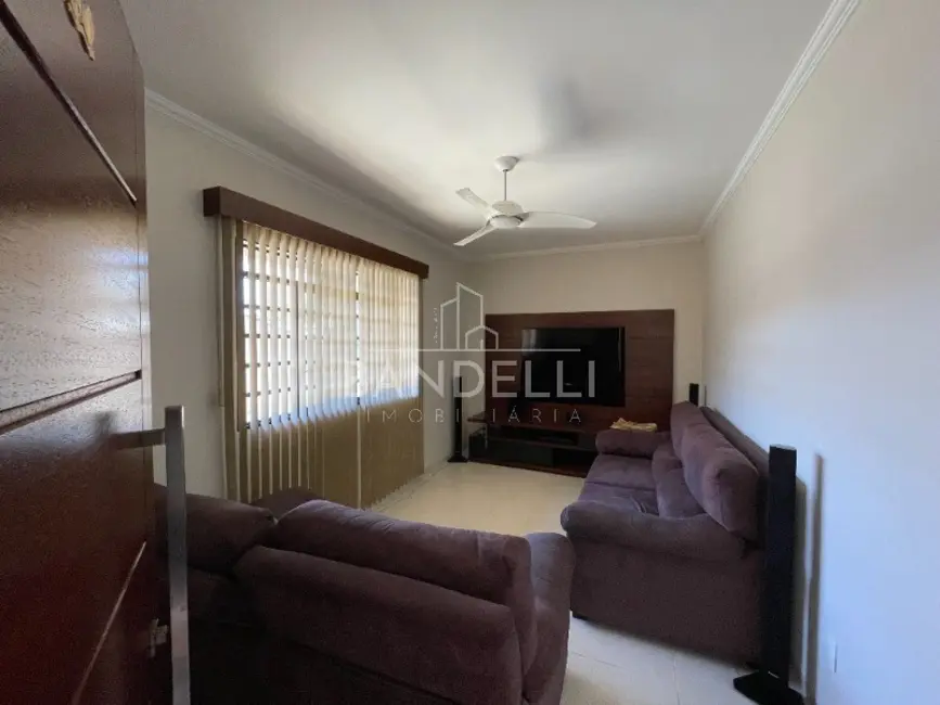 Casa com 3 quartos à venda, 135m2 em Vila Yamada, Araraquara - SP - imagem 6 Foto 6 de Casa com 3 quartos à venda, 135m2 em Vila Yamada, Araraquara - SP