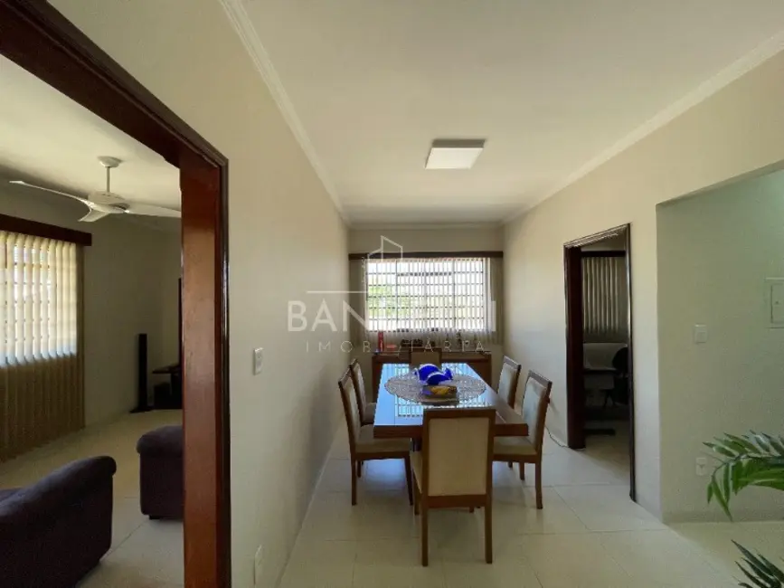 Casa com 3 quartos à venda, 135m2 em Vila Yamada, Araraquara - SP - imagem 7 Foto 7 de Casa com 3 quartos à venda, 135m2 em Vila Yamada, Araraquara - SP