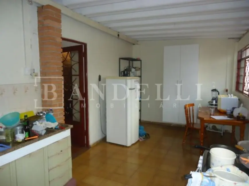 Casa com 3 quartos à venda, 175m2 em Jardim das Estações (Vila Xavier), Araraquara - SP - imagem 3 Foto 3 de Casa com 3 quartos à venda, 175m2 em Jardim das Estações (Vila Xavier), Araraquara - SP