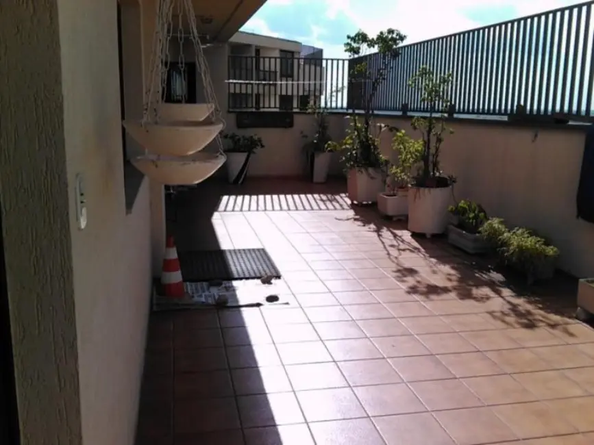 Apartamento com 3 quartos à venda, 196m2 em Araraquara - SP - imagem 5 Foto 5 de Apartamento com 3 quartos à venda, 196m2 em Araraquara - SP