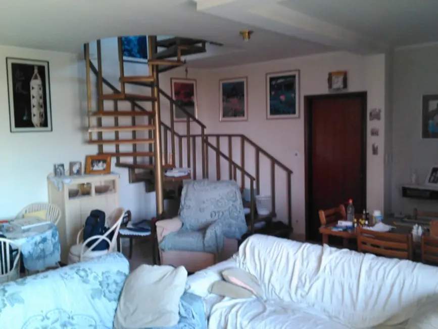 Apartamento com 3 quartos à venda, 196m2 em Araraquara - SP - imagem 7 Foto 7 de Apartamento com 3 quartos à venda, 196m2 em Araraquara - SP