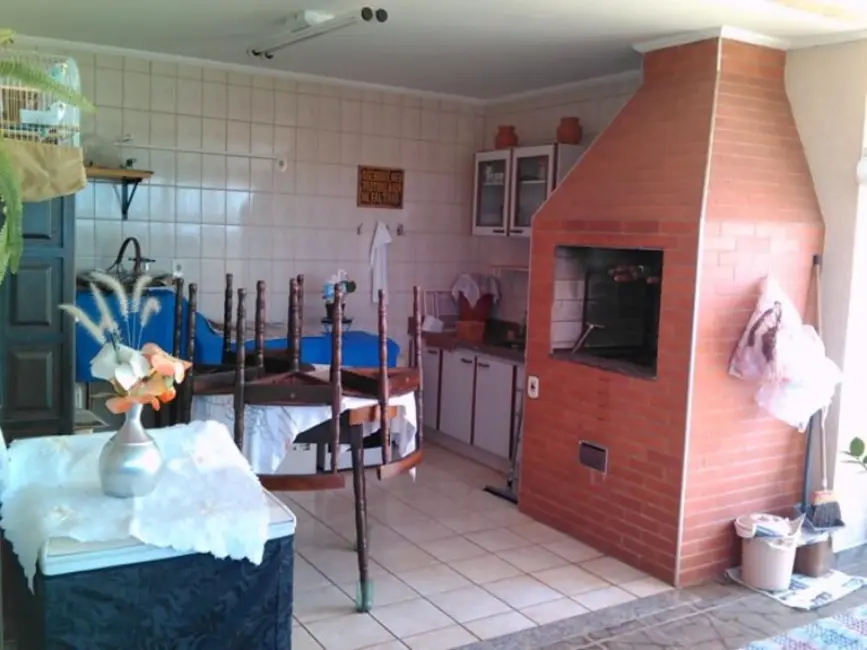 Apartamento com 3 quartos à venda, 196m2 em Araraquara - SP - imagem 2 Foto 2 de Apartamento com 3 quartos à venda, 196m2 em Araraquara - SP