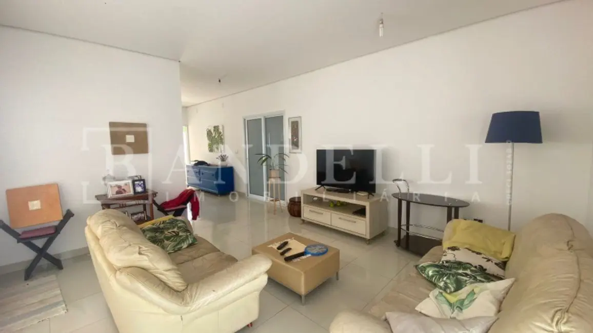 Foto 1 de Casa com 3 quartos para alugar, 224m2 em Vila Harmonia, Araraquara - SP