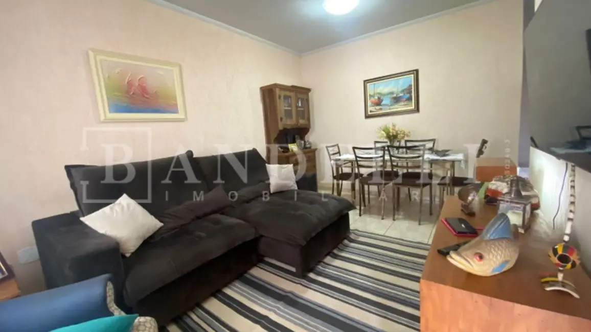 Casa com 3 quartos à venda, 146m2 em Araraquara - SP - imagem 6 Foto 6 de Casa com 3 quartos à venda, 146m2 em Araraquara - SP