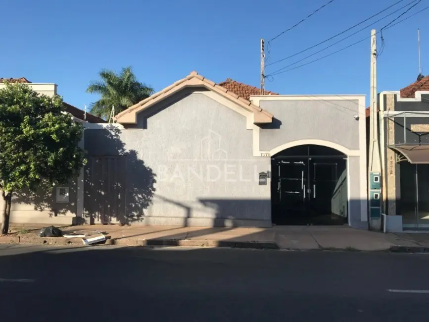 Sala Comercial à venda e para alugar, 135m2 em Centro, Araraquara - SP - imagem 1 Foto 1 de Sala Comercial à venda e para alugar, 135m2 em Centro, Araraquara - SP